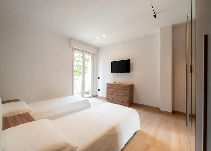 Apartment Incantevole Fronte Mare 4b *