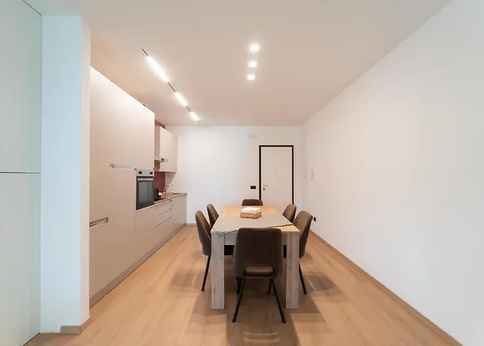 Apartment Incantevole Fronte Mare 4b *